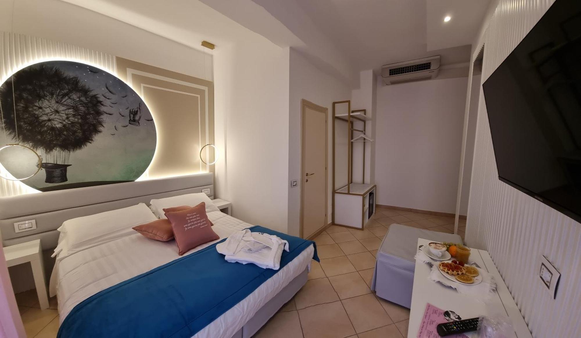 רימיני Hotel Angelini מראה חיצוני תמונה